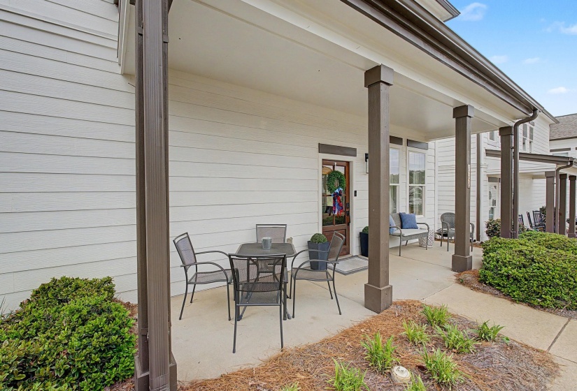 453 OLIVE BRANCH WAY, Oxford, Mississippi 38655, 4 Bedrooms Bedrooms, 8 Rooms Rooms,4.1 BathroomsBathrooms,Residential,For Sale,OLIVE BRANCH,10220500