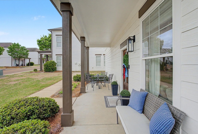 453 OLIVE BRANCH WAY, Oxford, Mississippi 38655, 4 Bedrooms Bedrooms, 8 Rooms Rooms,4.1 BathroomsBathrooms,Residential,For Sale,OLIVE BRANCH,10220500