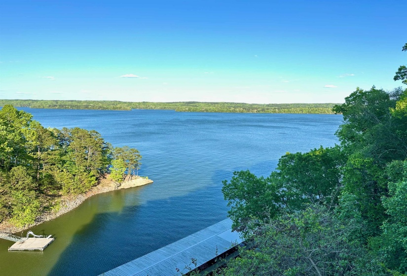 165 LAKESHORE LN, Counce, Tennessee 38326, 3 Bedrooms Bedrooms, 9 Rooms Rooms,3.1 BathroomsBathrooms,Residential,For Sale,LAKESHORE,10213316