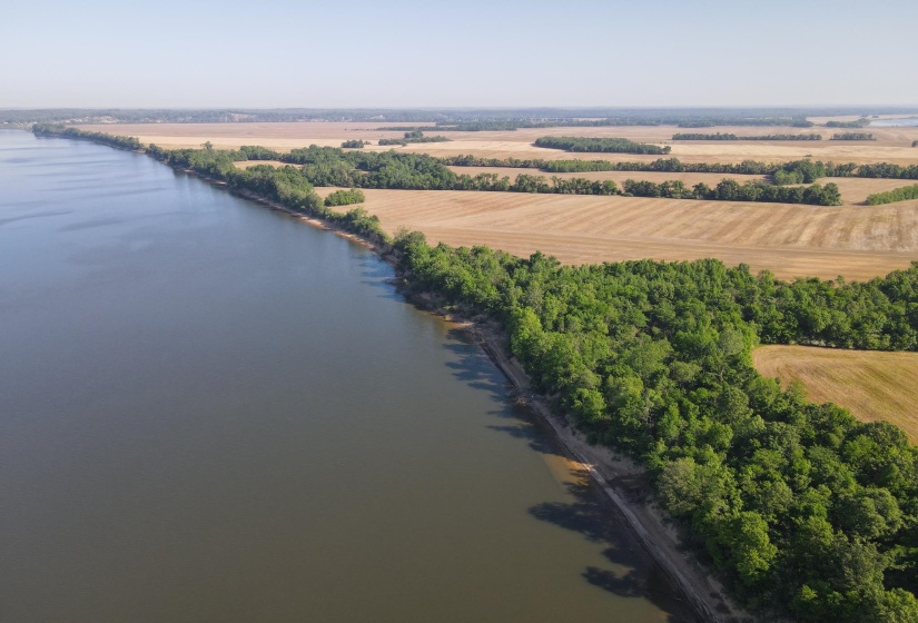 Over 1 mile of River Frontage