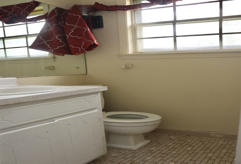 3641 RALEIGH-MILLINGTON RD, Memphis, Tennessee 38128, 4 Bedrooms Bedrooms, 8 Rooms Rooms,2.1 BathroomsBathrooms,Residential,For Sale,RALEIGH-MILLINGTON,10220506