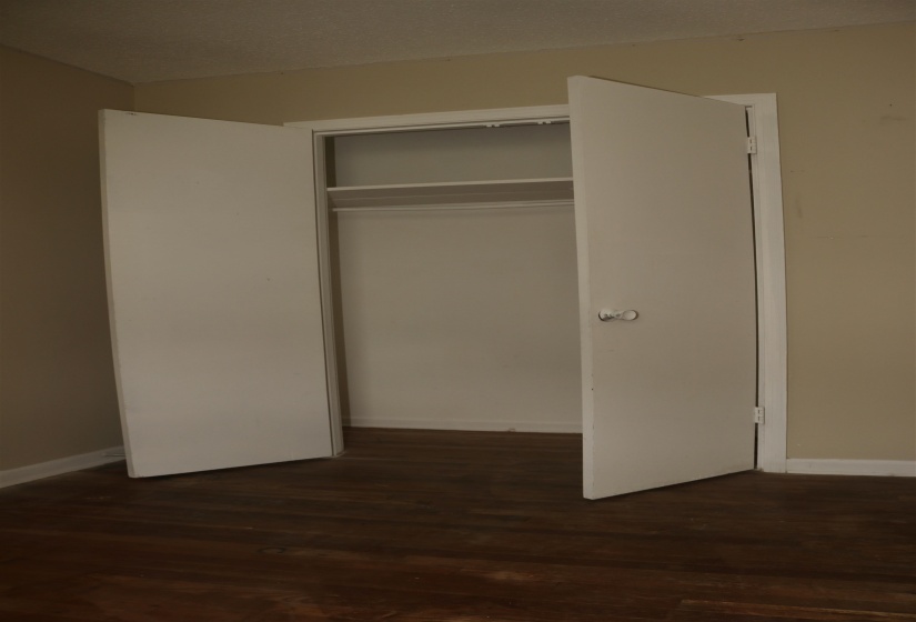 3641 RALEIGH-MILLINGTON RD, Memphis, Tennessee 38128, 4 Bedrooms Bedrooms, 8 Rooms Rooms,2.1 BathroomsBathrooms,Residential,For Sale,RALEIGH-MILLINGTON,10220506