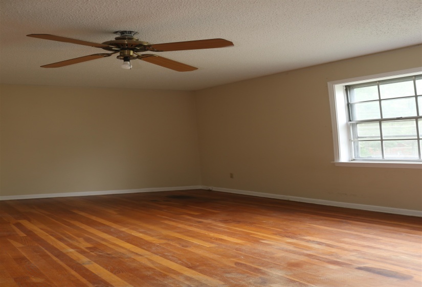 3641 RALEIGH-MILLINGTON RD, Memphis, Tennessee 38128, 4 Bedrooms Bedrooms, 8 Rooms Rooms,2.1 BathroomsBathrooms,Residential,For Sale,RALEIGH-MILLINGTON,10220506