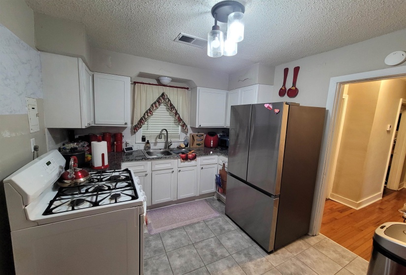 4033 REENIE AVE, Memphis, Tennessee 38128, 3 Bedroom Bedrooms, 5 Room Rooms,1 BathroomBathrooms,Residential,For Sale,REENIE,0,10220508