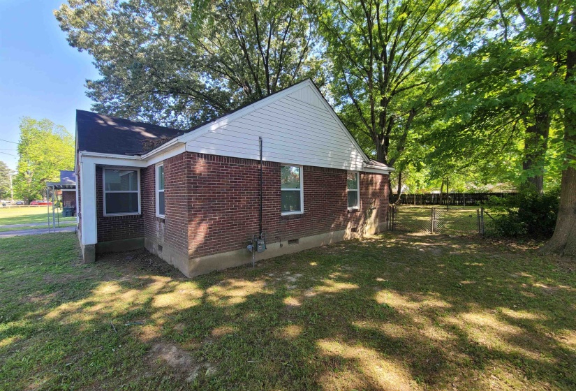4033 REENIE AVE, Memphis, Tennessee 38128, 3 Bedroom Bedrooms, 5 Room Rooms,1 BathroomBathrooms,Residential,For Sale,REENIE,0,10220508