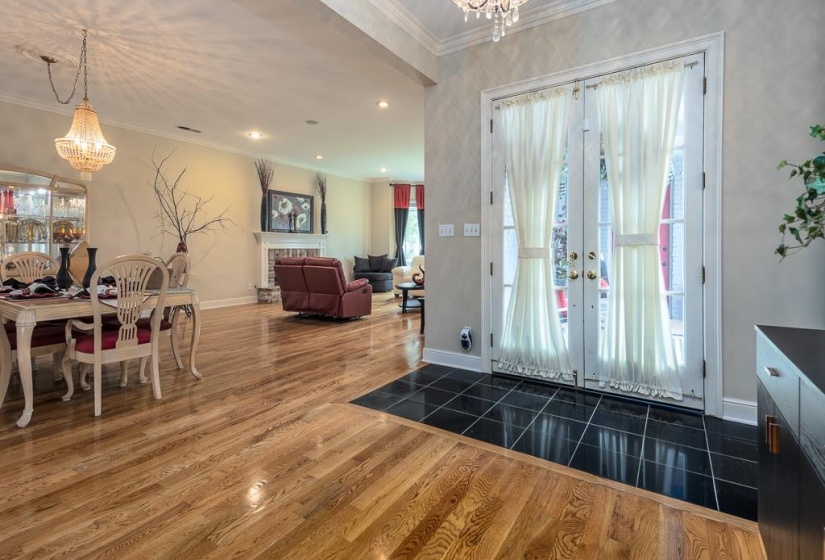 100 FOUNDERS LN, Memphis, Tennessee 38103, 4 Bedrooms Bedrooms, 7 Rooms Rooms,3.1 BathroomsBathrooms,Residential,For Sale,FOUNDERS,10220521