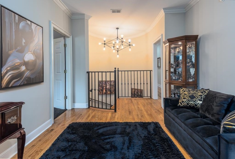 100 FOUNDERS LN, Memphis, Tennessee 38103, 4 Bedrooms Bedrooms, 7 Rooms Rooms,3.1 BathroomsBathrooms,Residential,For Sale,FOUNDERS,10220521
