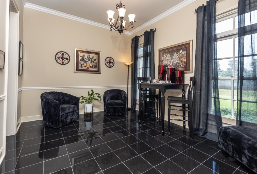 100 FOUNDERS LN, Memphis, Tennessee 38103, 4 Bedrooms Bedrooms, 7 Rooms Rooms,3.1 BathroomsBathrooms,Residential,For Sale,FOUNDERS,10220521