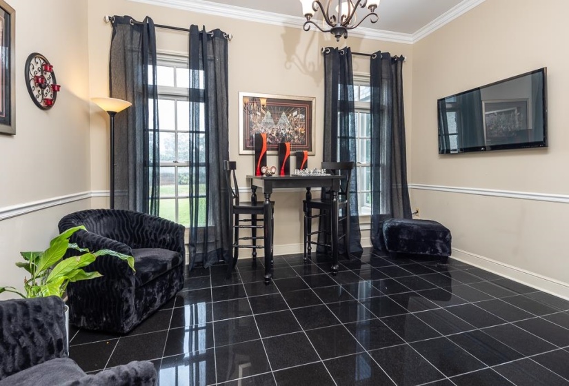100 FOUNDERS LN, Memphis, Tennessee 38103, 4 Bedrooms Bedrooms, 7 Rooms Rooms,3.1 BathroomsBathrooms,Residential,For Sale,FOUNDERS,10220521