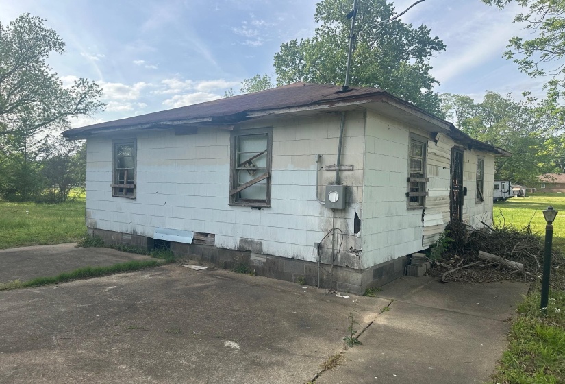 7647 SLEDGE DR, Millington, Tennessee 38053, 2 Bedroom Bedrooms, 4 Room Rooms,1 BathroomBathrooms,Residential,For Sale,SLEDGE,0,10220524