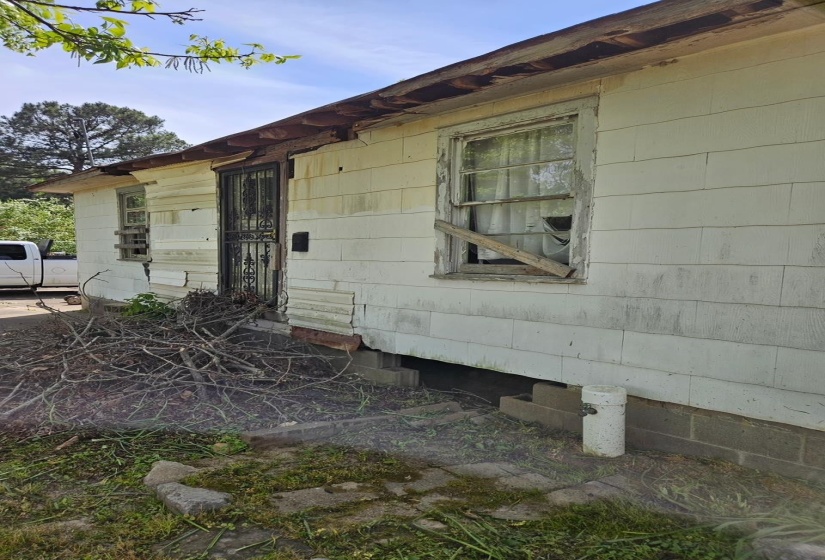 7647 SLEDGE DR, Millington, Tennessee 38053, 2 Bedroom Bedrooms, 4 Room Rooms,1 BathroomBathrooms,Residential,For Sale,SLEDGE,0,10220524
