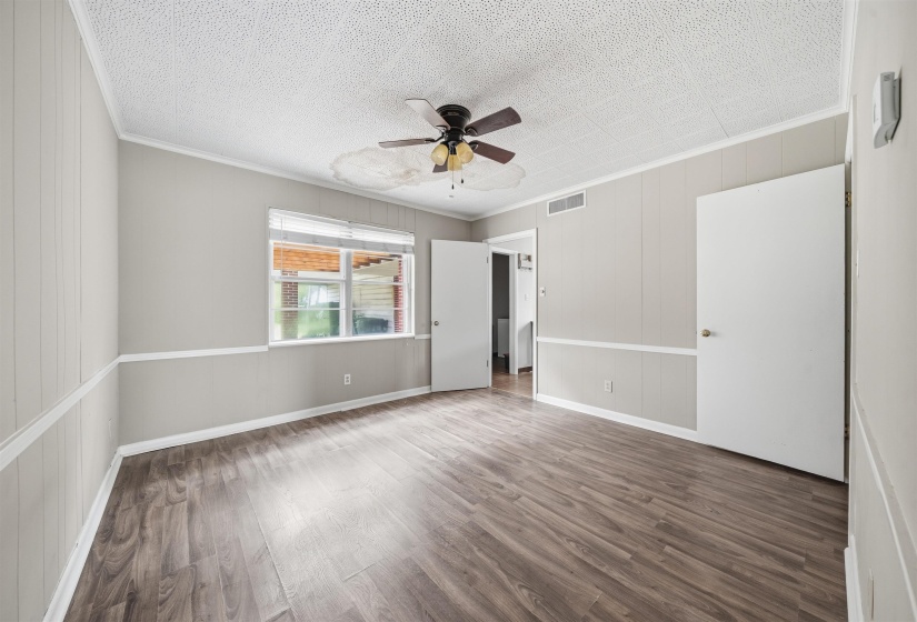 1305 CHERRY RD, Memphis, Tennessee 38117, 4 Bedroom Bedrooms, 7 Room Rooms,2.1 BathroomBathrooms,Residential,For Sale,CHERRY,0,10220525