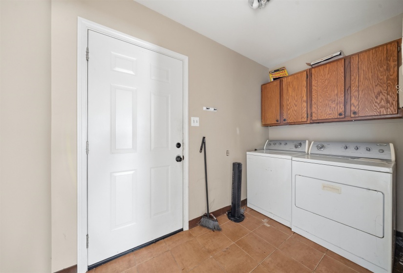 1305 CHERRY RD, Memphis, Tennessee 38117, 4 Bedroom Bedrooms, 7 Room Rooms,2.1 BathroomBathrooms,Residential,For Sale,CHERRY,0,10220525
