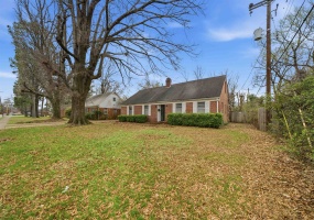 1305 CHERRY RD, Memphis, Tennessee 38117, 4 Bedroom Bedrooms, 7 Room Rooms,2.1 BathroomBathrooms,Residential,For Sale,CHERRY,0,10220525 1305 CHERRY RD, Memphis, Tennessee 38117, 4 Bedroom Bedrooms, 7 Room Rooms,2.1 BathroomBathrooms,Residential,For Sale,CHERRY,0,10220525