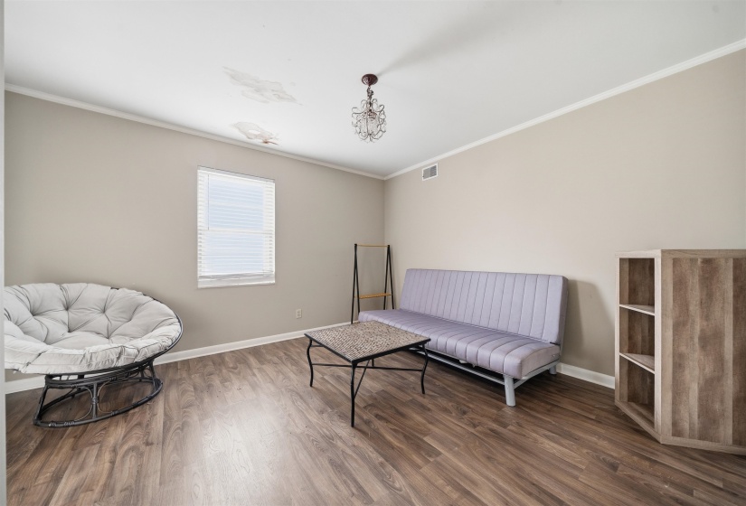 1305 CHERRY RD, Memphis, Tennessee 38117, 4 Bedroom Bedrooms, 7 Room Rooms,2.1 BathroomBathrooms,Residential,For Sale,CHERRY,0,10220525