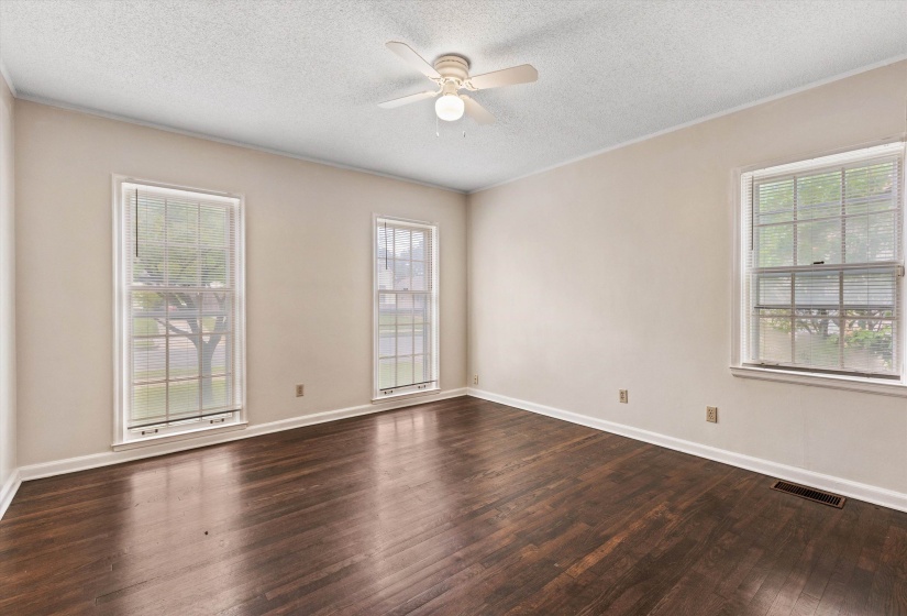 135 GREER ST, Memphis, Tennessee 38111, 3 Bedroom Bedrooms, 6 Room Rooms,1 BathroomBathrooms,Residential,For Sale,GREER,0,10220527