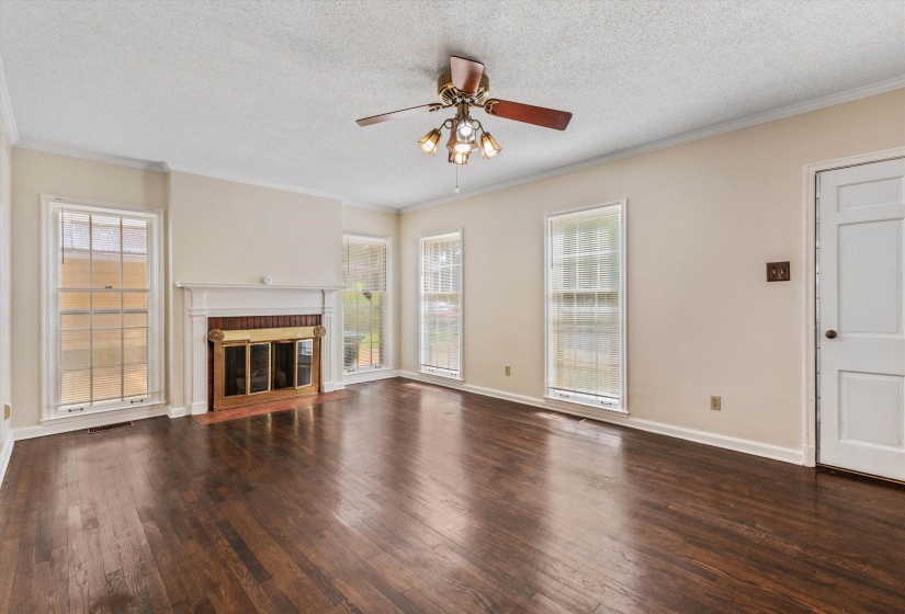 135 GREER ST, Memphis, Tennessee 38111, 3 Bedroom Bedrooms, 6 Room Rooms,1 BathroomBathrooms,Residential,For Sale,GREER,0,10220527