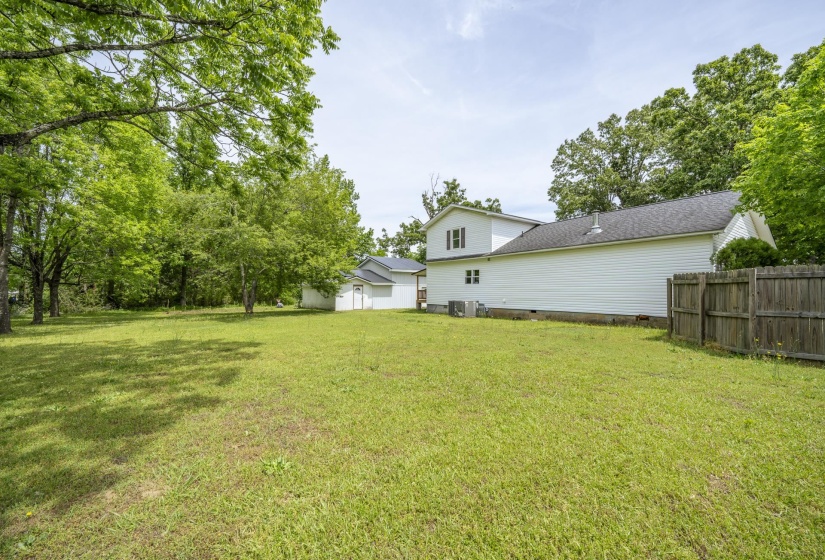 715 PINHOOK DR, Savannah, Tennessee 38372, 3 Bedrooms Bedrooms, 8 Rooms Rooms,2 BathroomsBathrooms,Residential,For Sale,PINHOOK,10220531