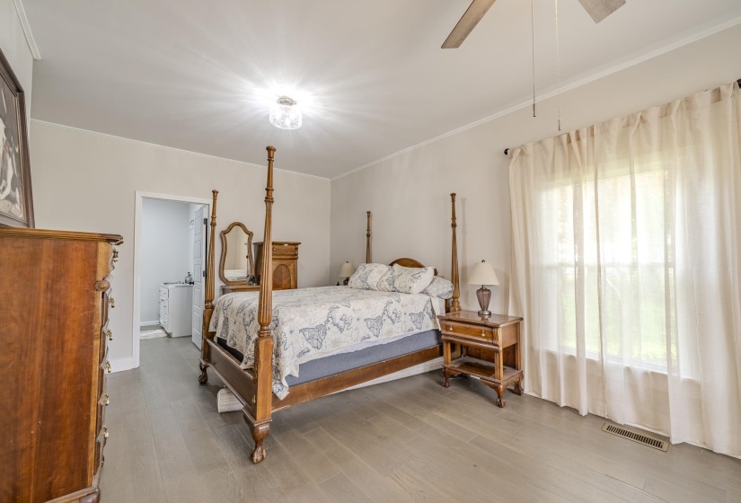 715 PINHOOK DR, Savannah, Tennessee 38372, 3 Bedrooms Bedrooms, 8 Rooms Rooms,2 BathroomsBathrooms,Residential,For Sale,PINHOOK,10220531