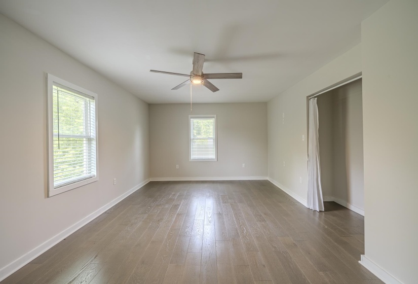 715 PINHOOK DR, Savannah, Tennessee 38372, 3 Bedrooms Bedrooms, 8 Rooms Rooms,2 BathroomsBathrooms,Residential,For Sale,PINHOOK,10220531