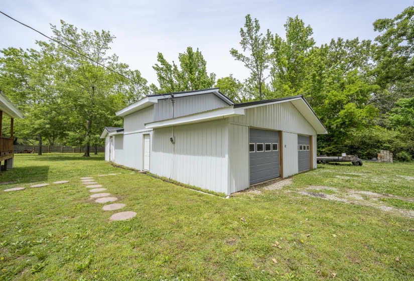 715 PINHOOK DR, Savannah, Tennessee 38372, 3 Bedrooms Bedrooms, 8 Rooms Rooms,2 BathroomsBathrooms,Residential,For Sale,PINHOOK,10220531