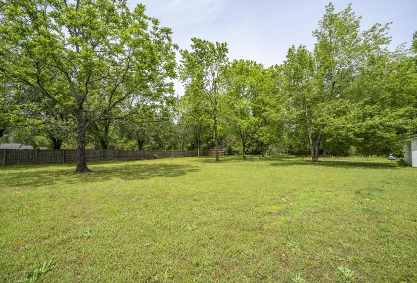 715 PINHOOK DR, Savannah, Tennessee 38372, 3 Bedrooms Bedrooms, 8 Rooms Rooms,2 BathroomsBathrooms,Residential,For Sale,PINHOOK,10220531