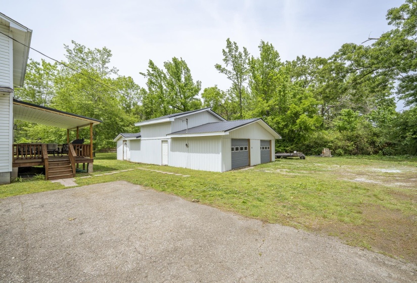 715 PINHOOK DR, Savannah, Tennessee 38372, 3 Bedrooms Bedrooms, 8 Rooms Rooms,2 BathroomsBathrooms,Residential,For Sale,PINHOOK,10220531