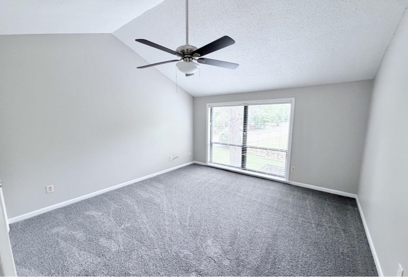 8406 ROCKCREEK PKY, Memphis, Tennessee 38016, 3 Bedrooms Bedrooms, 6 Rooms Rooms,2.1 BathroomsBathrooms,Residential,For Sale,ROCKCREEK,10220537