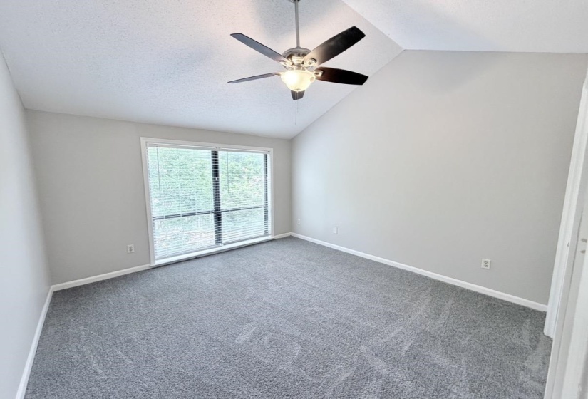 8406 ROCKCREEK PKY, Memphis, Tennessee 38016, 3 Bedrooms Bedrooms, 6 Rooms Rooms,2.1 BathroomsBathrooms,Residential,For Sale,ROCKCREEK,10220537