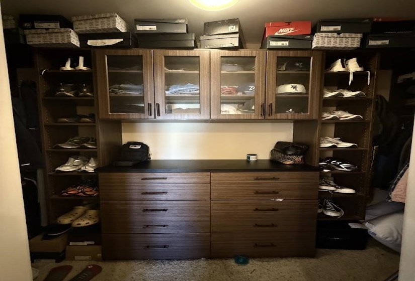 View of walk in closet