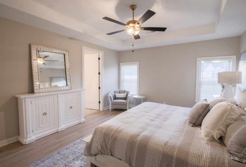 9568 GRAYS HOLLOW DR, Cordova, Tennessee 38018, 5 Bedroom Bedrooms, 11 Room Rooms,3.1 BathroomBathrooms,Residential,For Sale,GRAYS HOLLOW,0,10208558