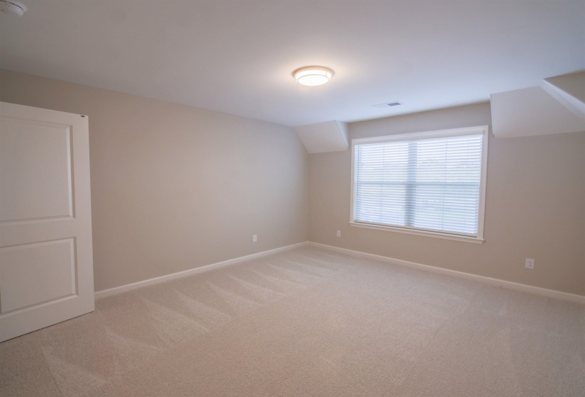 9568 GRAYS HOLLOW DR, Cordova, Tennessee 38018, 5 Bedroom Bedrooms, 11 Room Rooms,3.1 BathroomBathrooms,Residential,For Sale,GRAYS HOLLOW,0,10208558
