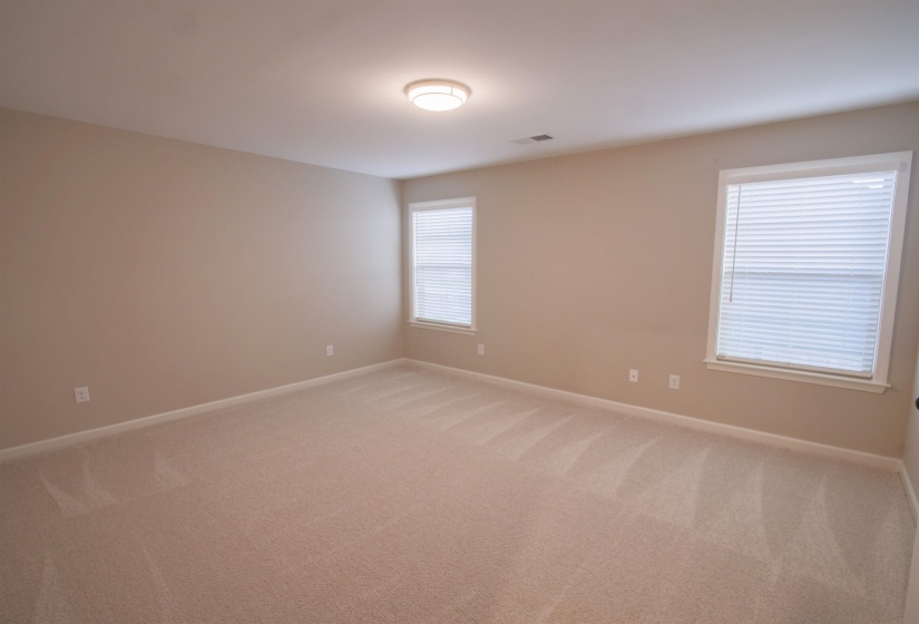 9568 GRAYS HOLLOW DR, Cordova, Tennessee 38018, 5 Bedroom Bedrooms, 11 Room Rooms,3.1 BathroomBathrooms,Residential,For Sale,GRAYS HOLLOW,0,10208558