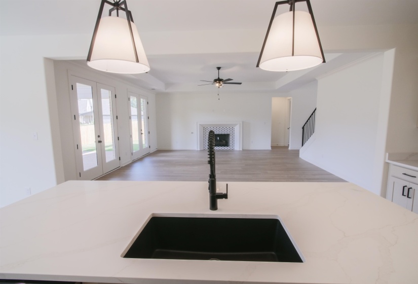 9562 GRAYS HOLLOW DR, Cordova, Tennessee 38018, 5 Bedroom Bedrooms, 11 Room Rooms,3 BathroomBathrooms,Residential,For Sale,GRAYS HOLLOW,0,10208563