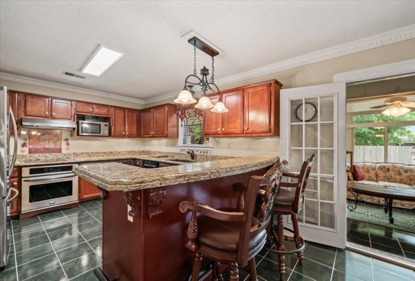 1320 WOLF LAIR DR, Collierville, Tennessee 38017, 4 Bedrooms Bedrooms, 9 Rooms Rooms,3 BathroomsBathrooms,Residential,For Sale,WOLF LAIR,10220545