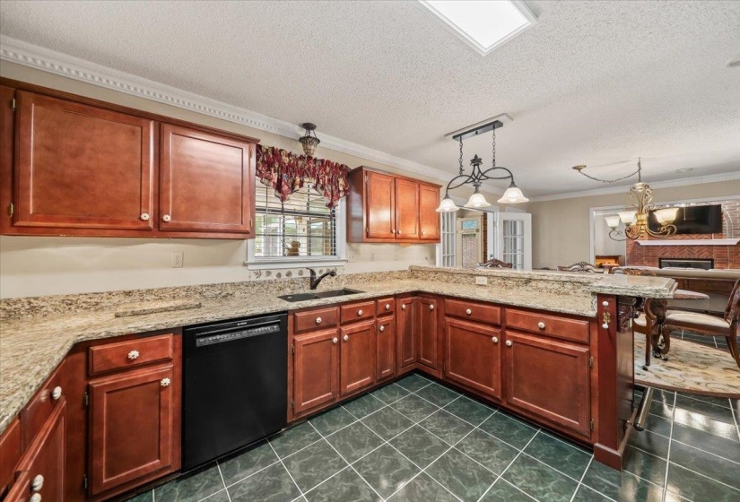 1320 WOLF LAIR DR, Collierville, Tennessee 38017, 4 Bedrooms Bedrooms, 9 Rooms Rooms,3 BathroomsBathrooms,Residential,For Sale,WOLF LAIR,10220545