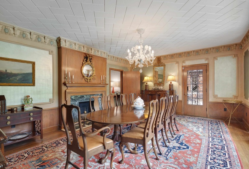 3945 GRANDVIEW AVE, Memphis, Tennessee 38111, 4 Bedrooms Bedrooms, 11 Rooms Rooms,4.1 BathroomsBathrooms,Residential,For Sale,GRANDVIEW,10220561