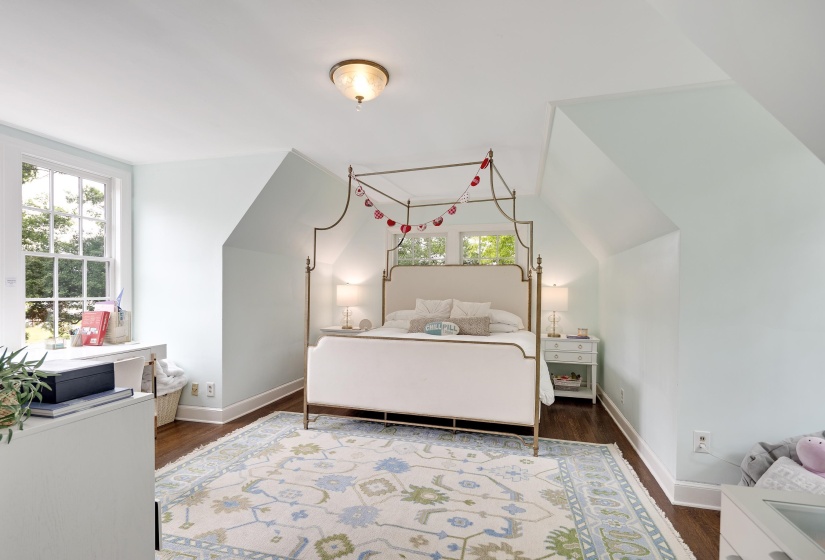 3945 GRANDVIEW AVE, Memphis, Tennessee 38111, 4 Bedrooms Bedrooms, 11 Rooms Rooms,4.1 BathroomsBathrooms,Residential,For Sale,GRANDVIEW,10220561