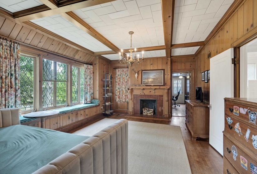 3945 GRANDVIEW AVE, Memphis, Tennessee 38111, 4 Bedrooms Bedrooms, 11 Rooms Rooms,4.1 BathroomsBathrooms,Residential,For Sale,GRANDVIEW,10220561