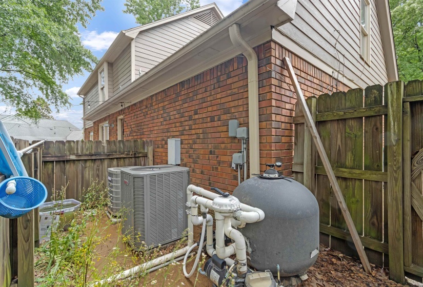 8861 WALNUT RIDGE LOOP, Memphis, Tennessee 38018, 4 Bedroom Bedrooms, 8 Room Rooms,2.1 BathroomBathrooms,Residential,For Sale,WALNUT RIDGE,0,10220564