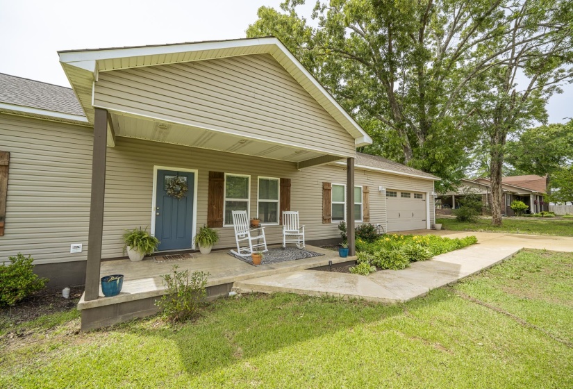 525 PATTERSON RD, Savannah, Tennessee 38372, 3 Bedroom Bedrooms, 6 Room Rooms,2 BathroomBathrooms,Residential,For Sale,PATTERSON,0,10220585