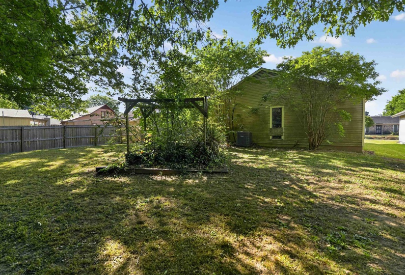 3372 SPRING SHADOW DR, Memphis, Tennessee 38118, 3 Bedroom Bedrooms, 6 Room Rooms,2 BathroomBathrooms,Residential,For Sale,SPRING SHADOW,0,10220606