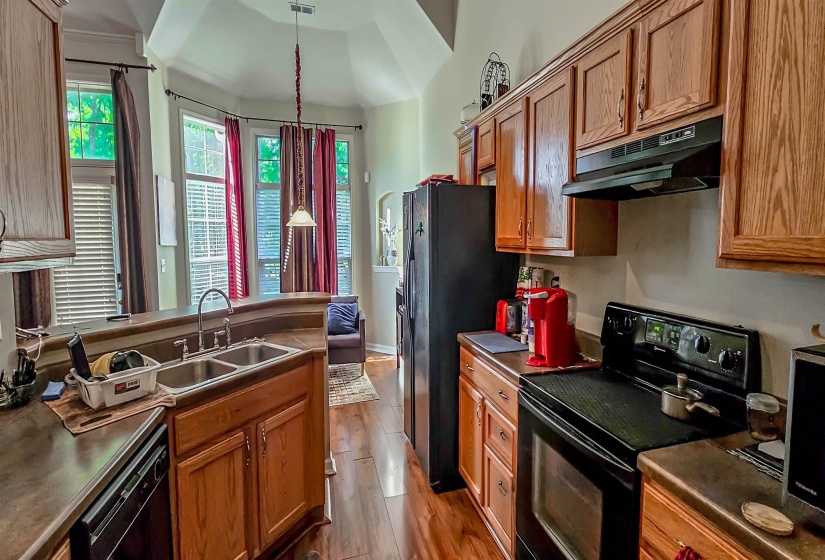7672 BROOKWATER CV, Memphis, Tennessee 38125, 3 Bedroom Bedrooms, 6 Room Rooms,2 BathroomBathrooms,Residential,For Sale,BROOKWATER,0,10220609
