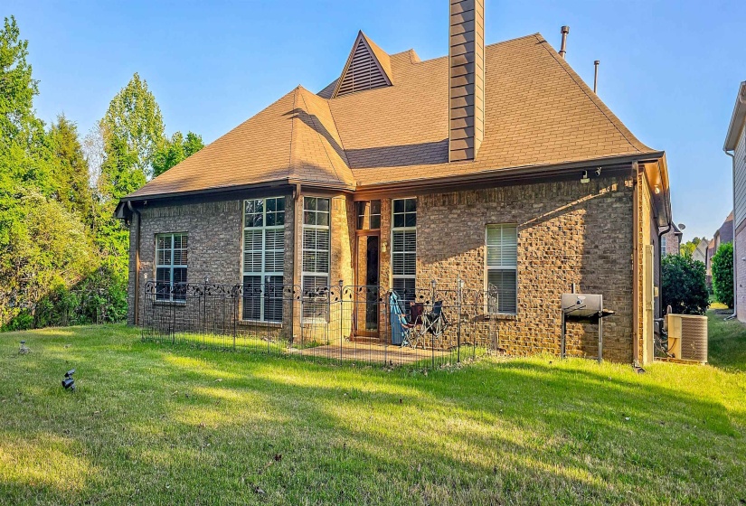 7672 BROOKWATER CV, Memphis, Tennessee 38125, 3 Bedroom Bedrooms, 6 Room Rooms,2 BathroomBathrooms,Residential,For Sale,BROOKWATER,0,10220609