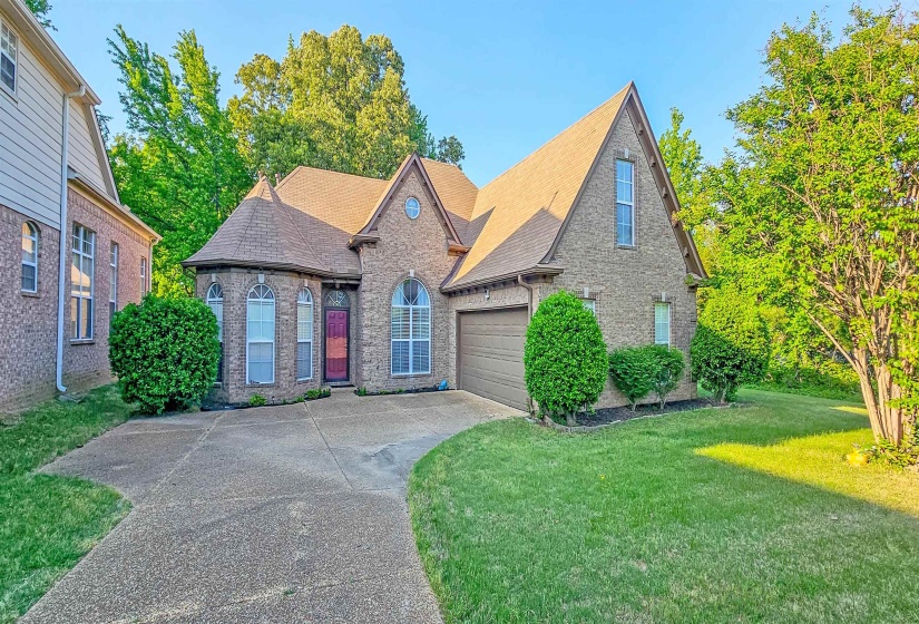 7672 BROOKWATER CV, Memphis, Tennessee 38125, 3 Bedroom Bedrooms, 6 Room Rooms,2 BathroomBathrooms,Residential,For Sale,BROOKWATER,0,10220609