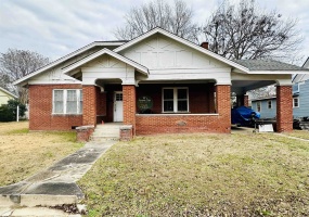 219 COURT AVE, Selmer, Tennessee 38375-2103, 3 Bedrooms Bedrooms, 8 Rooms Rooms,1 BathroomBathrooms,Residential,For Sale,COURT,10220611