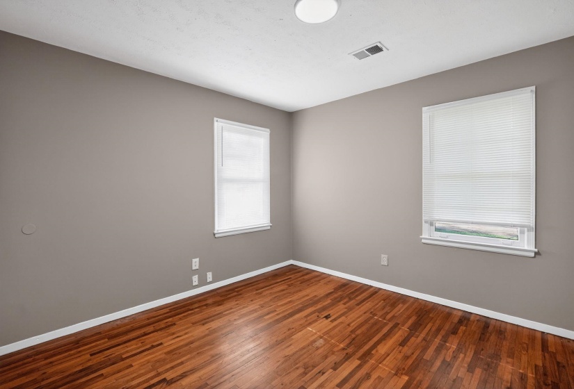 4955 STACEY DR, Memphis, Tennessee 38109, 3 Bedroom Bedrooms, 6 Room Rooms,1 BathroomBathrooms,Residential,For Sale,STACEY,0,10220616
