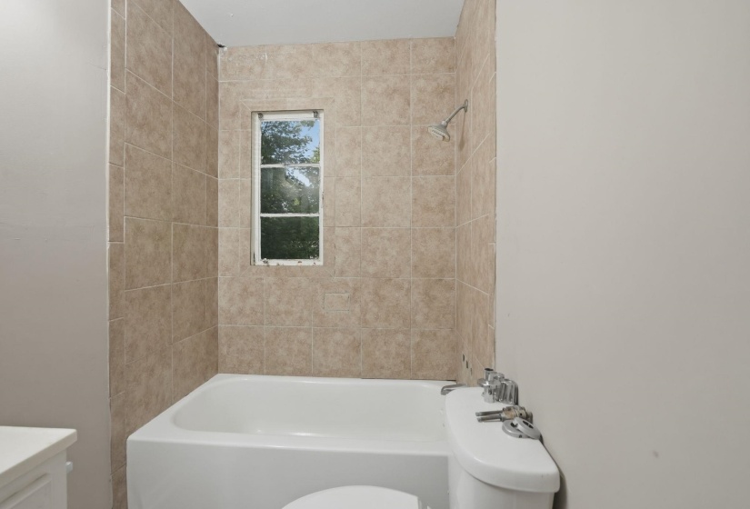 4955 STACEY DR, Memphis, Tennessee 38109, 3 Bedroom Bedrooms, 6 Room Rooms,1 BathroomBathrooms,Residential,For Sale,STACEY,0,10220616