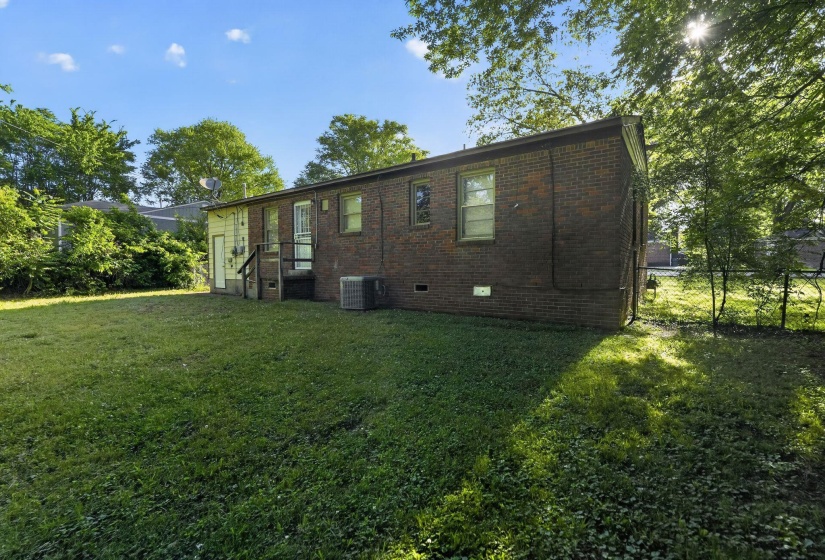 4955 STACEY DR, Memphis, Tennessee 38109, 3 Bedroom Bedrooms, 6 Room Rooms,1 BathroomBathrooms,Residential,For Sale,STACEY,0,10220616