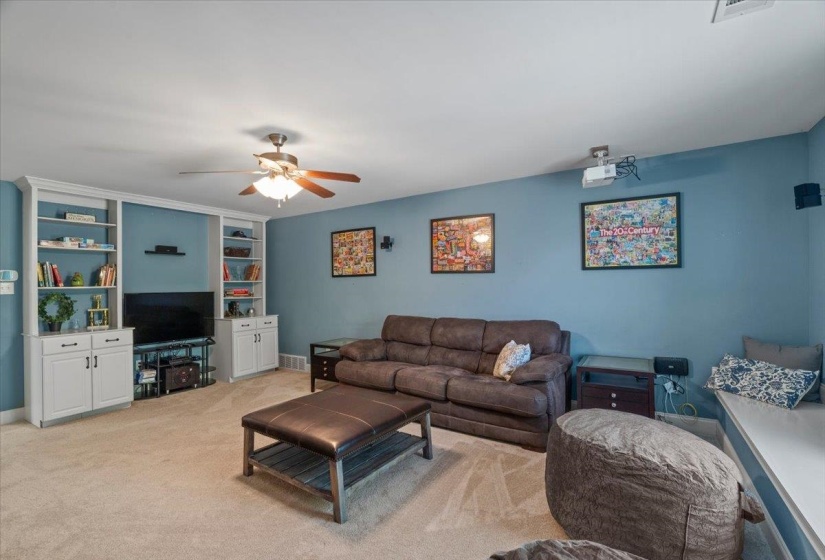 93 NOB HILL CV, Munford, Tennessee 38058, 5 Bedroom Bedrooms, 9 Room Rooms,3.1 BathroomBathrooms,Residential,For Sale,NOB HILL,0,10220621